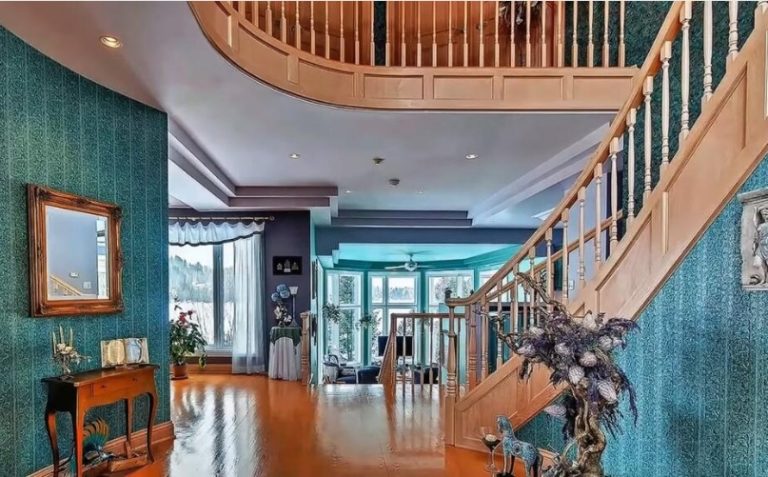 cozy house 768x477