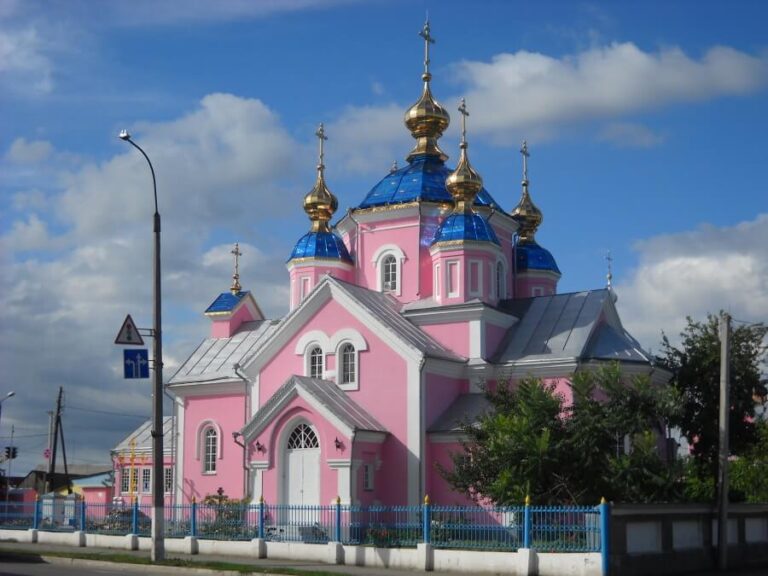 sobor zmartwychwstania w kowlu 768x576