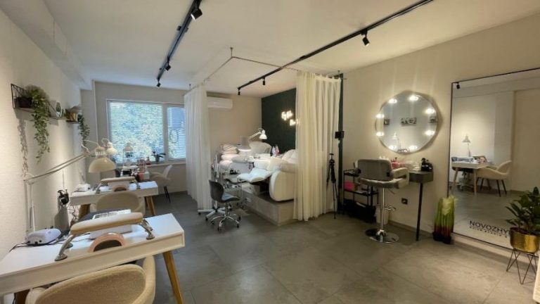 novozhylova nails studio school 768x432